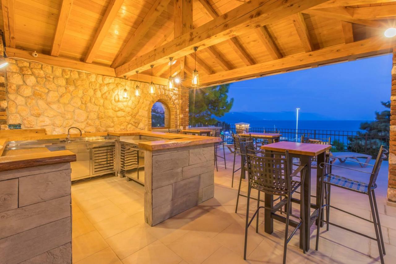 Palace Paulina Luxury Residence Novi Vinodolski Bagian luar foto