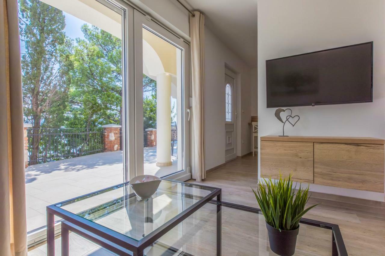 Palace Paulina Luxury Residence Novi Vinodolski Bagian luar foto