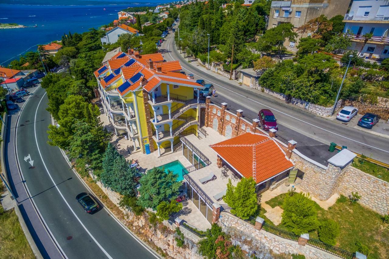 Palace Paulina Luxury Residence Novi Vinodolski Bagian luar foto