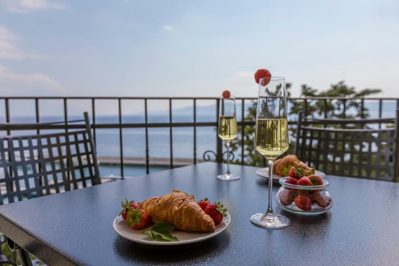 Palace Paulina Luxury Residence Novi Vinodolski Bagian luar foto