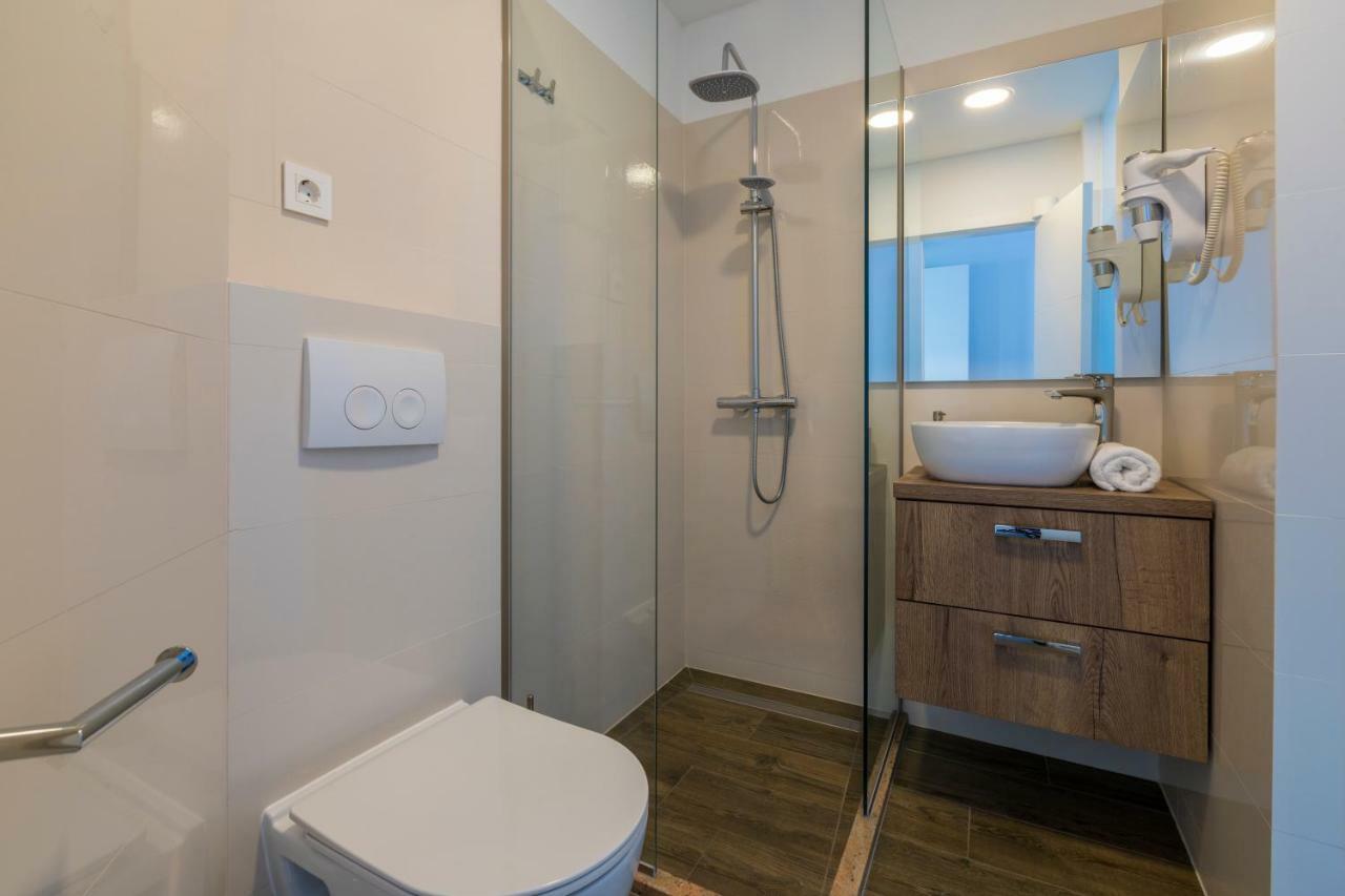 Palace Paulina Luxury Residence Novi Vinodolski Bagian luar foto