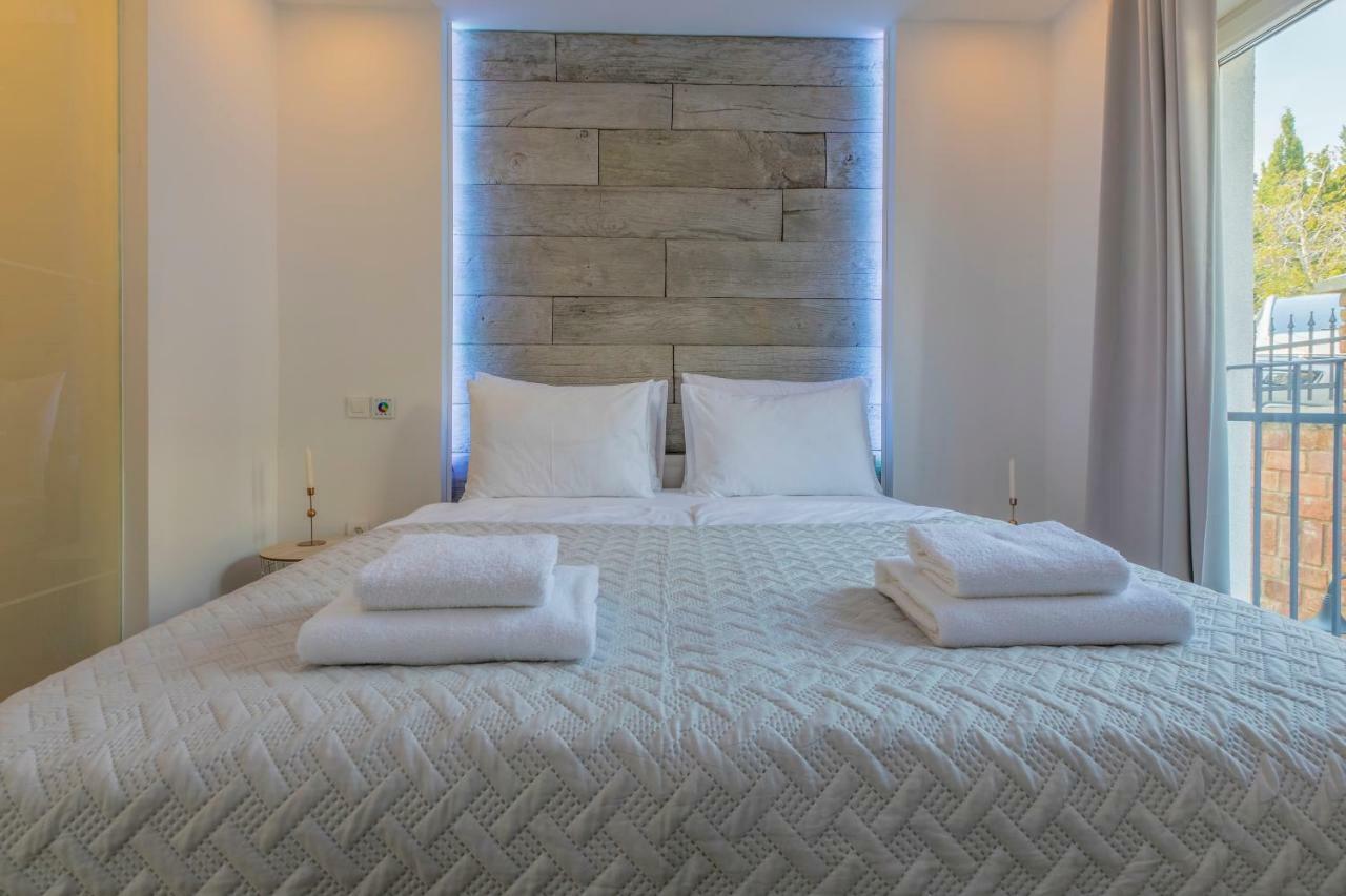 Palace Paulina Luxury Residence Novi Vinodolski Bagian luar foto